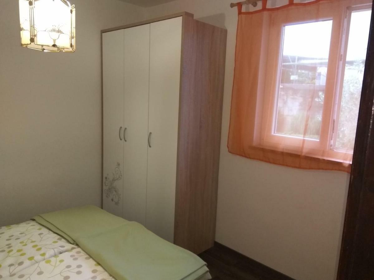 Apartmani Ivana Punat Exterior photo